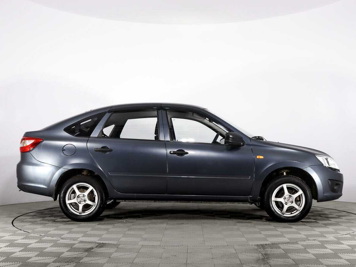 Lada (ВАЗ) Granta, 2015 - фото №4